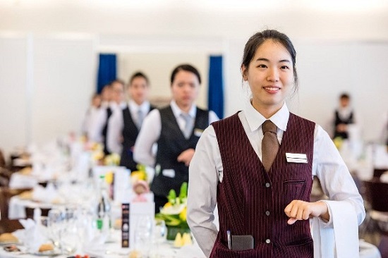 Nhân viên phục vụ part time tại tp.HCM